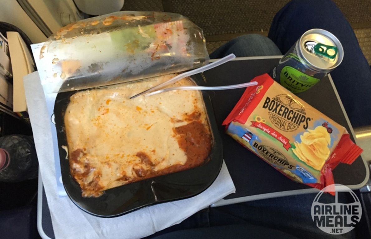 2 Ryanair from 8 of the Worst Airlines for Food (Slideshow) The